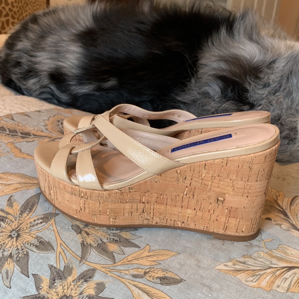Like new Stuart Weitzman wedge sandal size 6